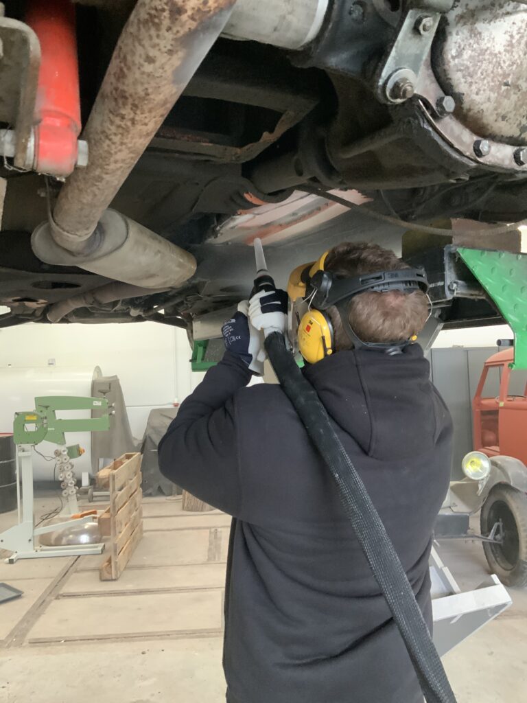 Nettoyage cryogénique d’un châssis automobile en Belgique